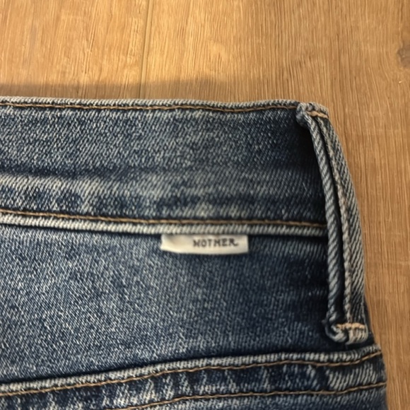 MOTHER The Stunner Zip Ankle Step Fray Jeans Size 25 - Picture 5 of 9